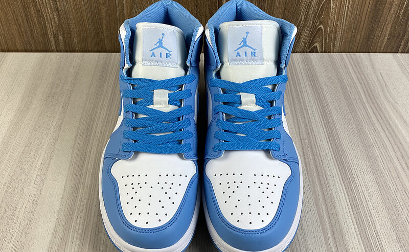 Air Jordans 1 Retro Mid University Blue