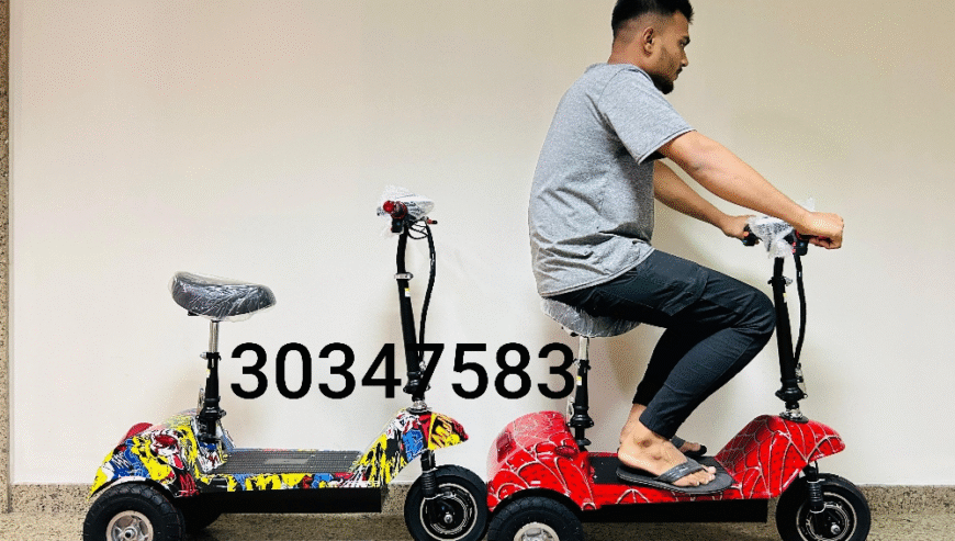 electric tri-scooter