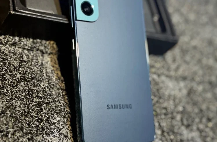 Samsung S22 / 256 GB
