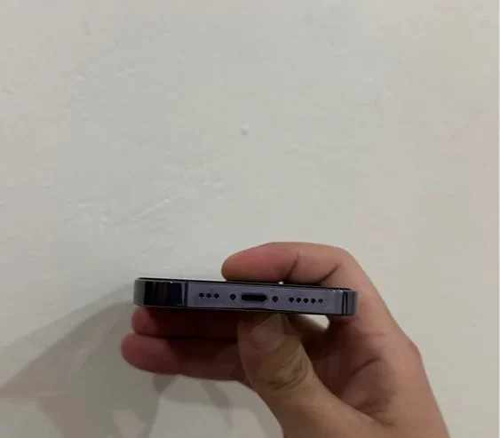 apple iPhone 14 pro 128 for sale