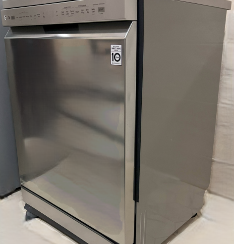 LG Dishwasher with Steam