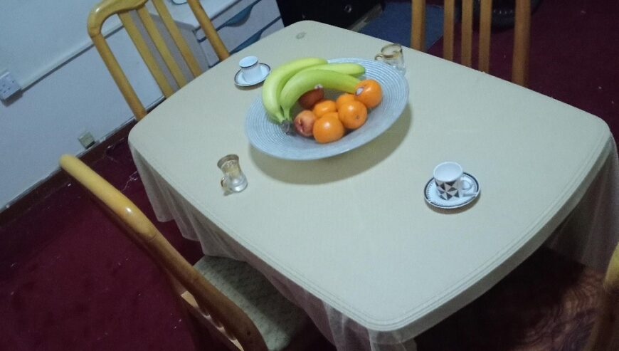 Well Maintained dining table set
