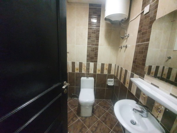 2,3 bhk nice location bin Mahmoud