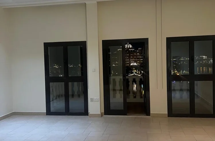 flat for rent in The pearl