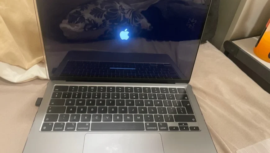 MacBook m2