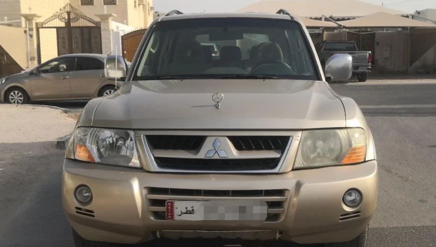 Mitsubishi Pajero full option