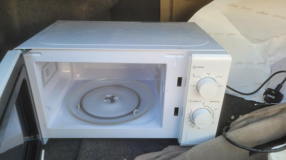 Oscar Microwave For Sale (NEW)