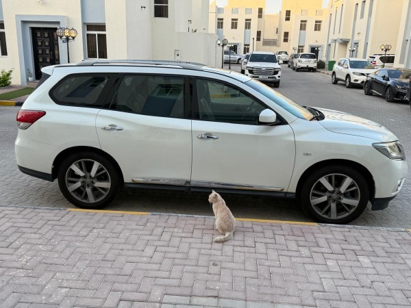 Nissan Pathfinder (2015) For Sale