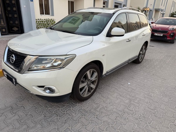 Nissan Pathfinder (2015) For Sale
