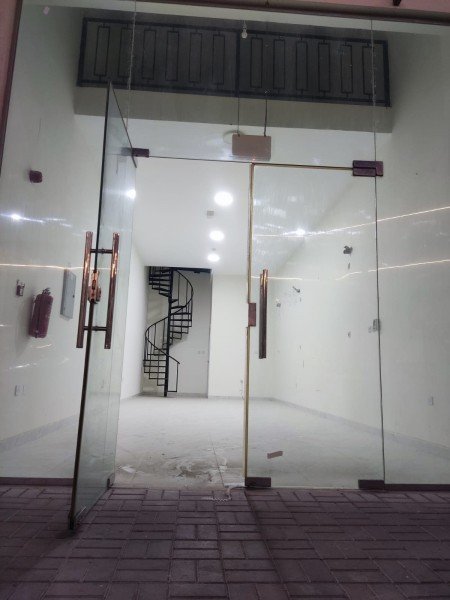 Shops and offices for rent.