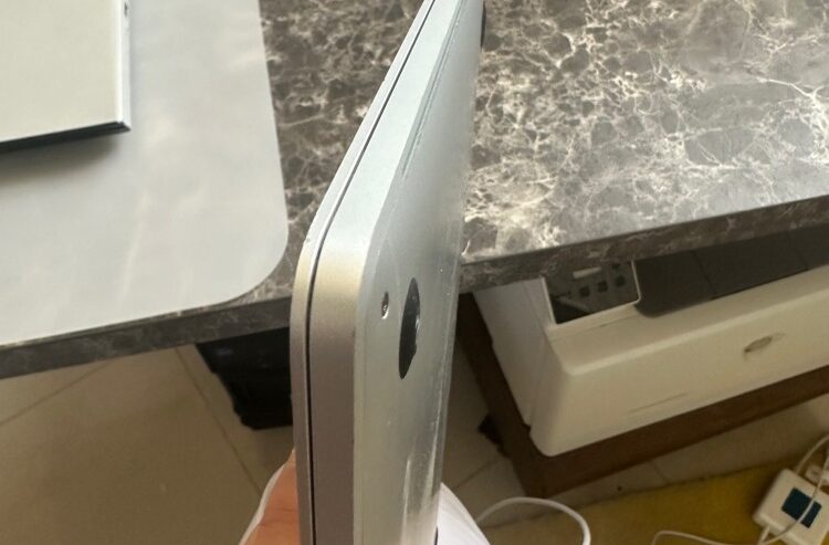 MacBook Pro 2018 i7 16gb 512ssd