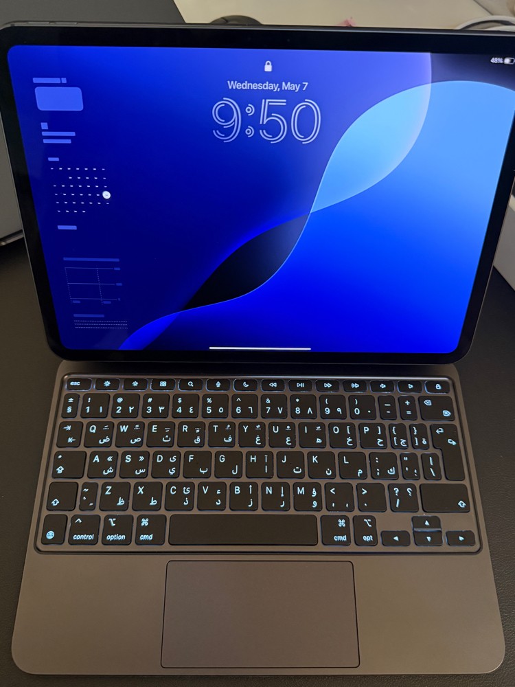 iPad Pro 11 M4 + Magic Keyboard