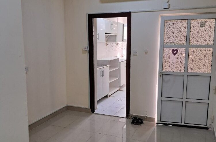 For rent apartment in Al-Aziziyah