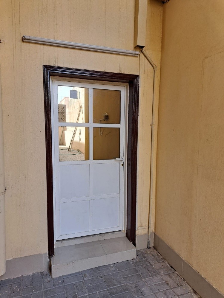 For rent apartment in Al-Aziziyah