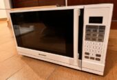 Sharp R-20GHM Microwave oven