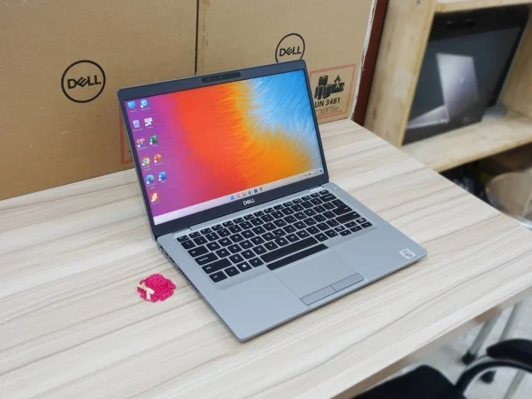 Dell i7 10 Gen 32 GB 512 gb Fresh