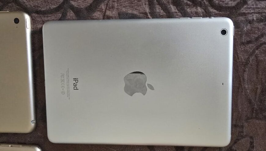 Apple iPad Mini 4 and Mini 2 For Sale