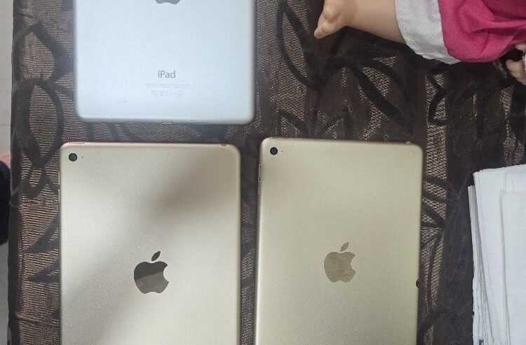Apple iPad Mini 4 and Mini 2 For Sale