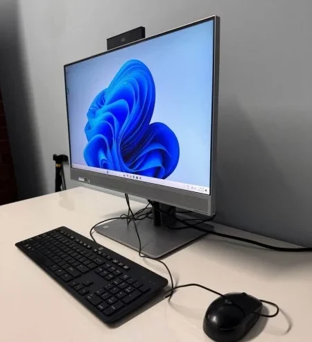 HP 800 G4 All-In-One PC-i7