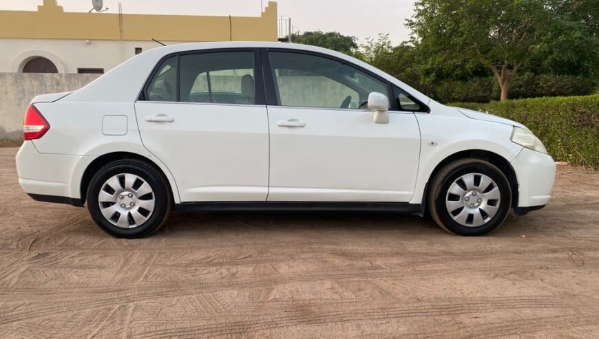 Nissan Tidda SE model 2008