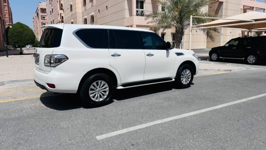 Nissan patrol XE 2017