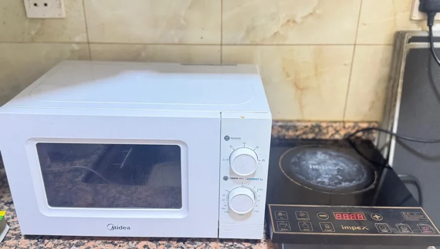 microwave and gas