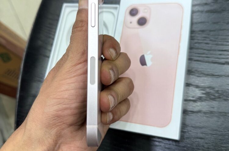 iPhone 13 pink colour