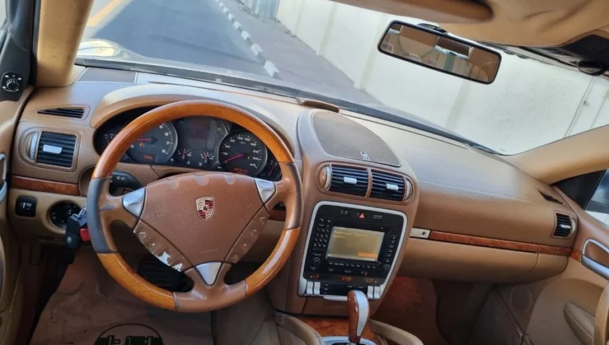 PORSCHE KAYEENE