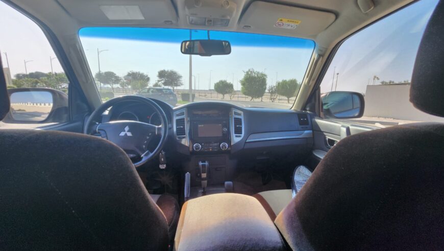 🔥 2016 Mitsubishi Pajero GLS– For Just QAR 38,000! 🔥