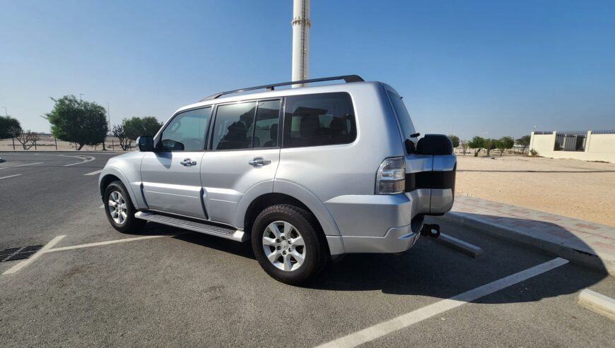 🔥 2016 Mitsubishi Pajero GLS– For Just QAR 38,000! 🔥