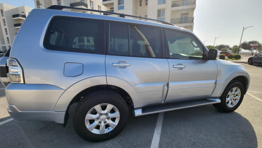🔥 2016 Mitsubishi Pajero GLS– For Just QAR 38,000! 🔥