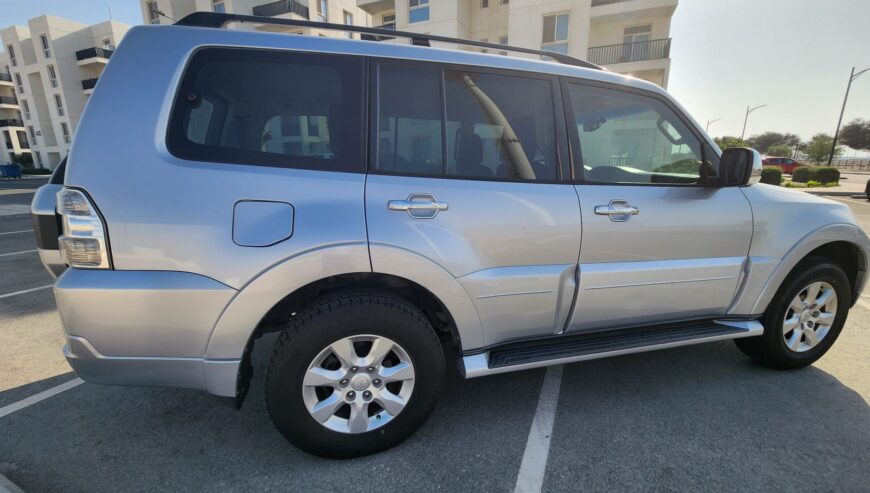 🔥 2016 Mitsubishi Pajero GLS– For Just QAR 38,000! 🔥