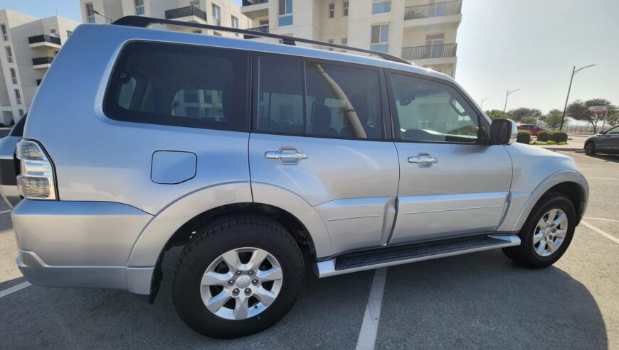 🔥 2016 Mitsubishi Pajero GLS– For Just QAR 38,000! 🔥