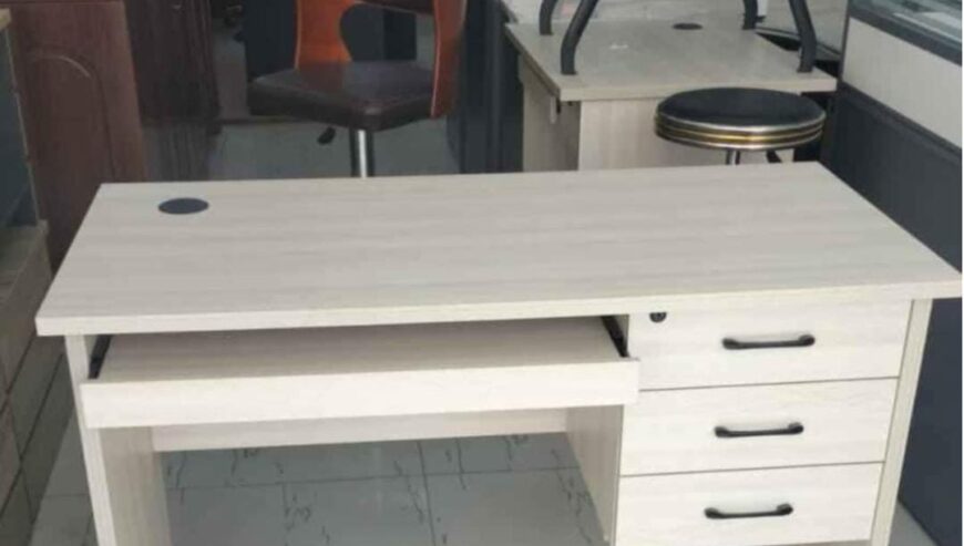 New office Desk chairs 🪑 File 🗃️🗄️ cabinet available