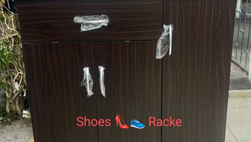 Shoes 👠👟👠👟 Racke stock available