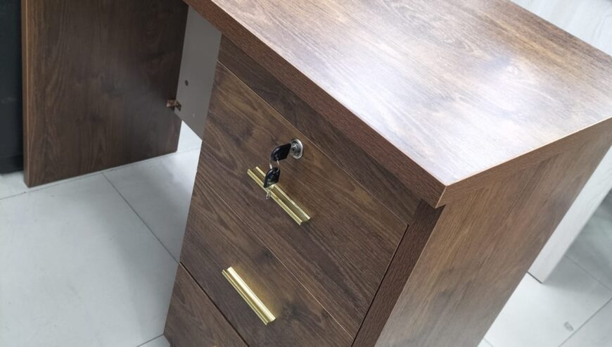 All Brand new luxury office furniture