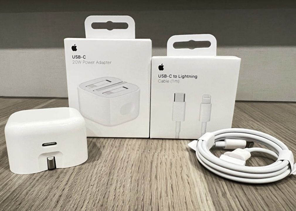 Genuine Apple Type-C And Plug 20W