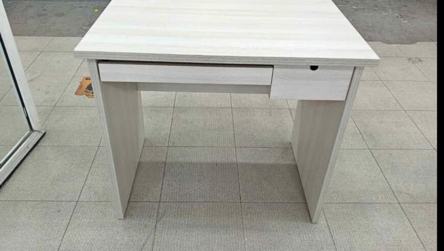 All Brand new luxury office furniture