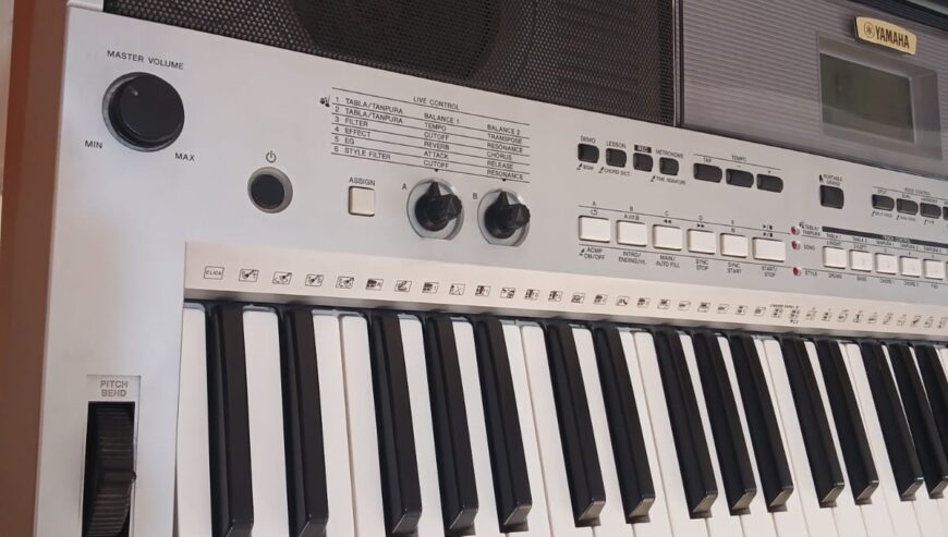 YAMAHA PSR I455 DIGITAL KEYBOARD