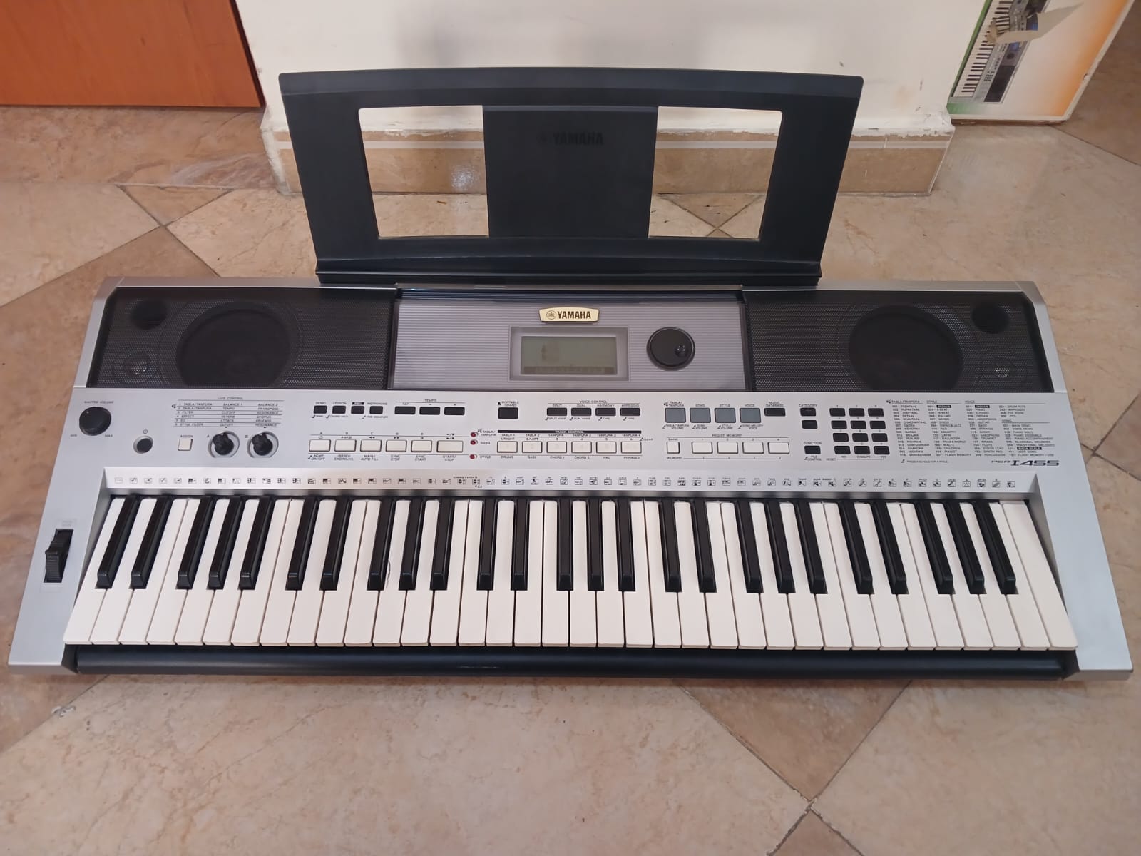 YAMAHA PSR I455 DIGITAL KEYBOARD