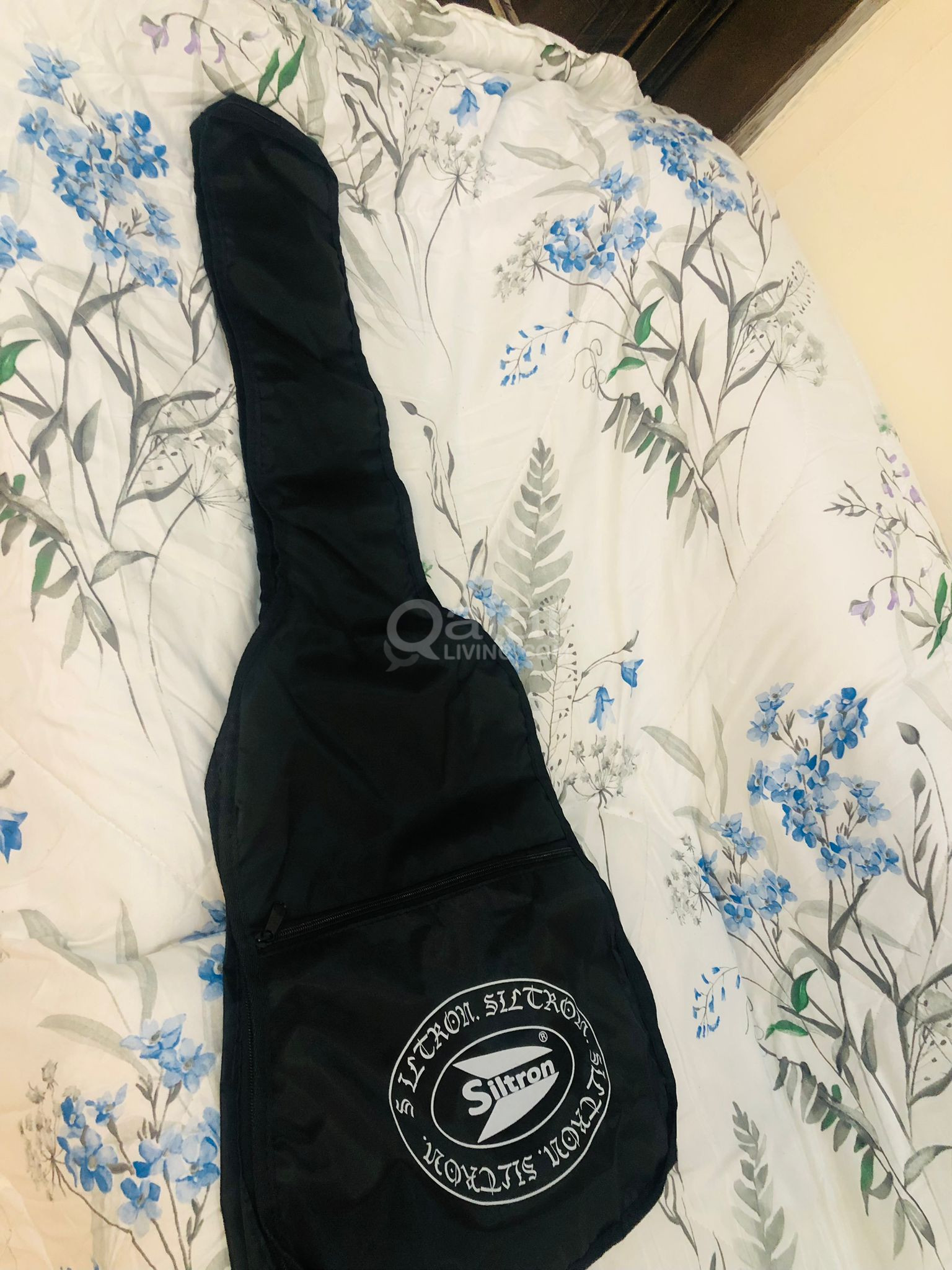 Brand New Accoustic Guitar – 38Inch Size Available Now