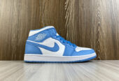Air Jordans 1 Retro Mid University Blue