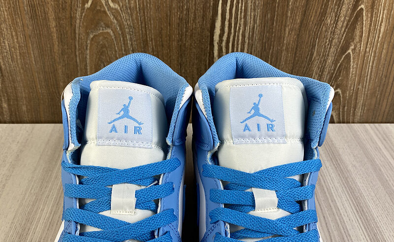 Air Jordans 1 Retro Mid University Blue