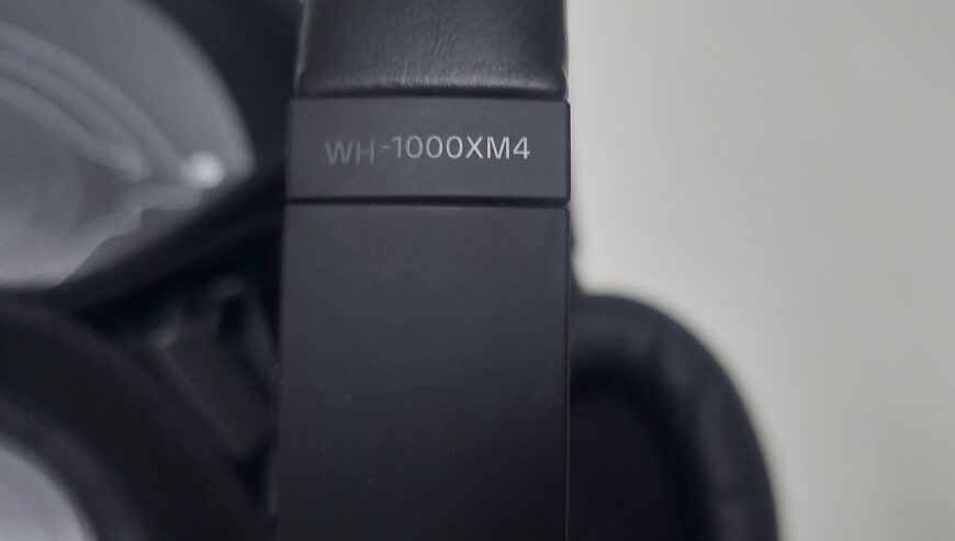 Sony xm4 like new