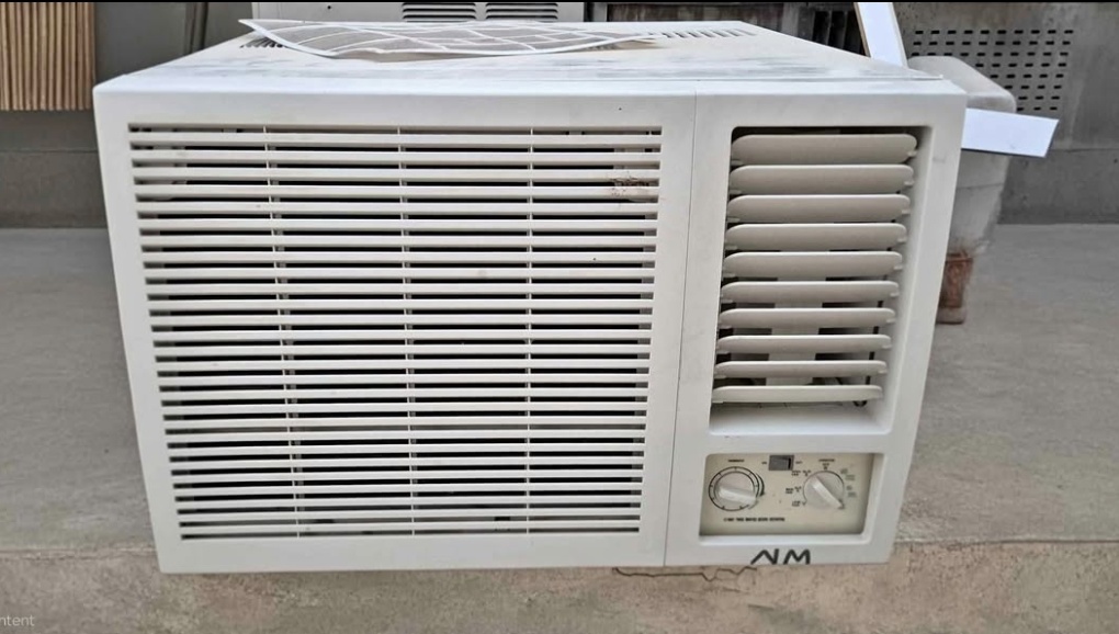 used Window ac for sell call me 30375744