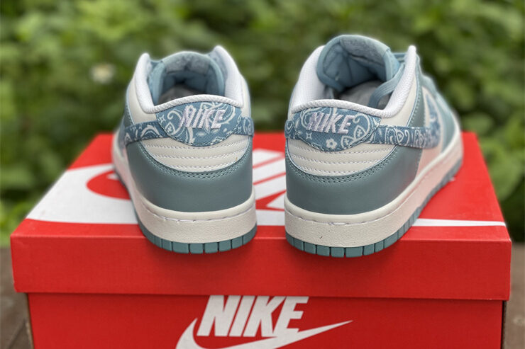 Nike Dunk Low “Blue Paisley”