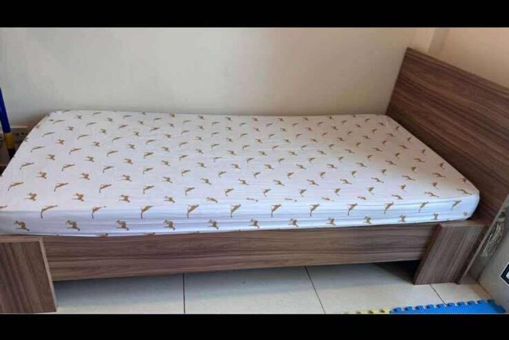 Single bed with mattress
