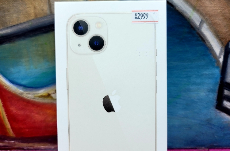 IPHONE 13–128GB WHITE——-