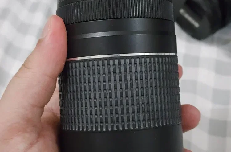 canon camera 100D