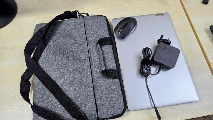 Lenovo 12thGen. 16GB-512GB i3, 15